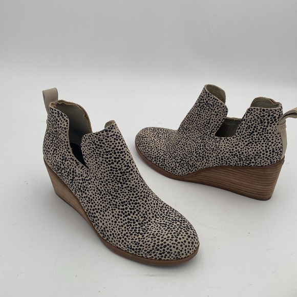Toms Speckled Ankle Booties Black Cream wedge women 7.5 suede polka dot casual - Picture 2 of 13